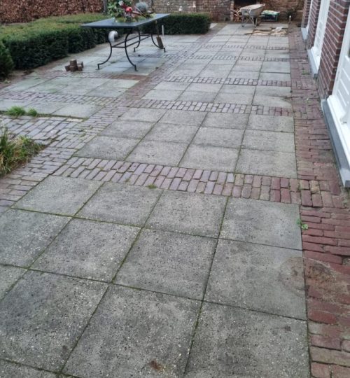 Oude tegels verwijderd voor keramisch.